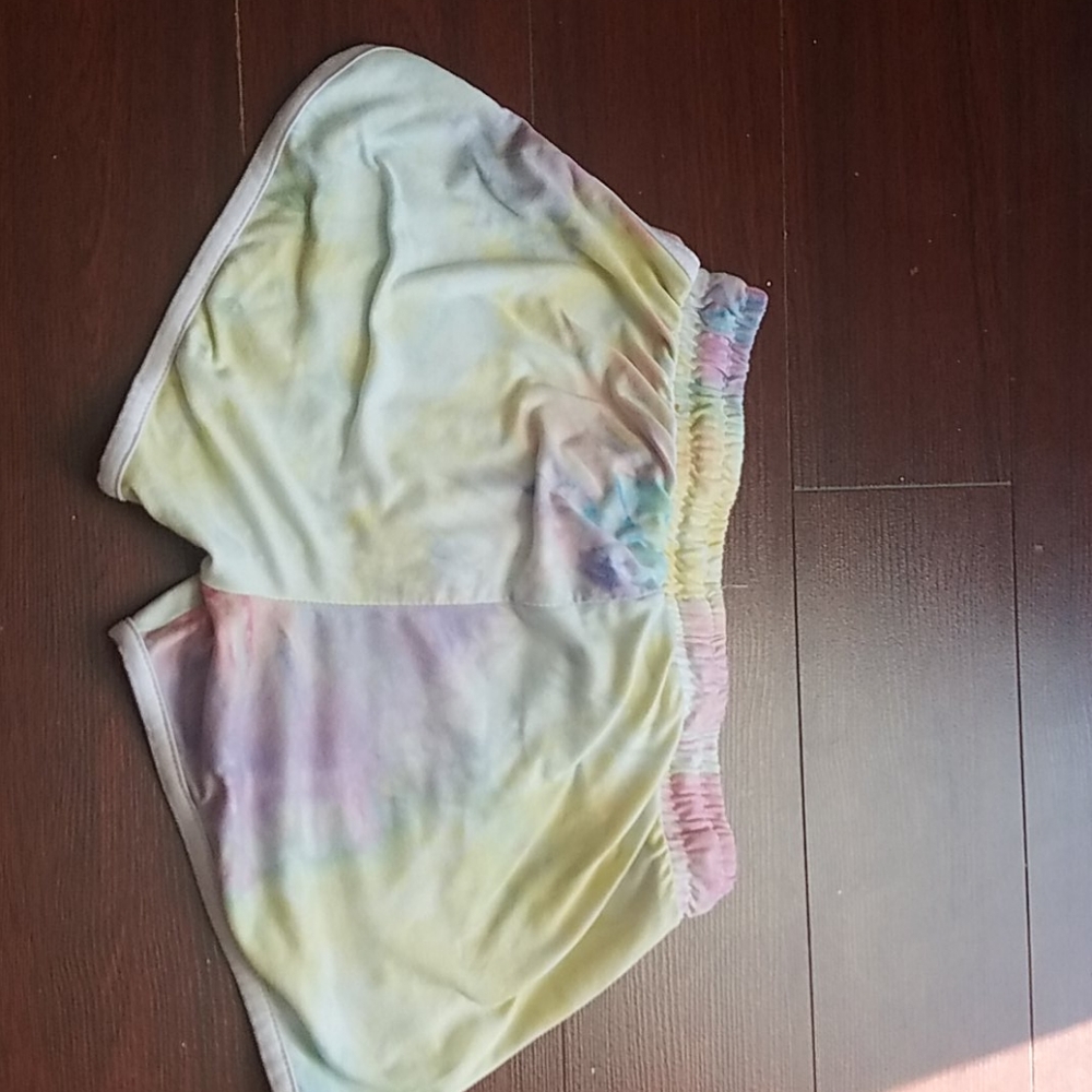 Shorts - Picture 2 of 2